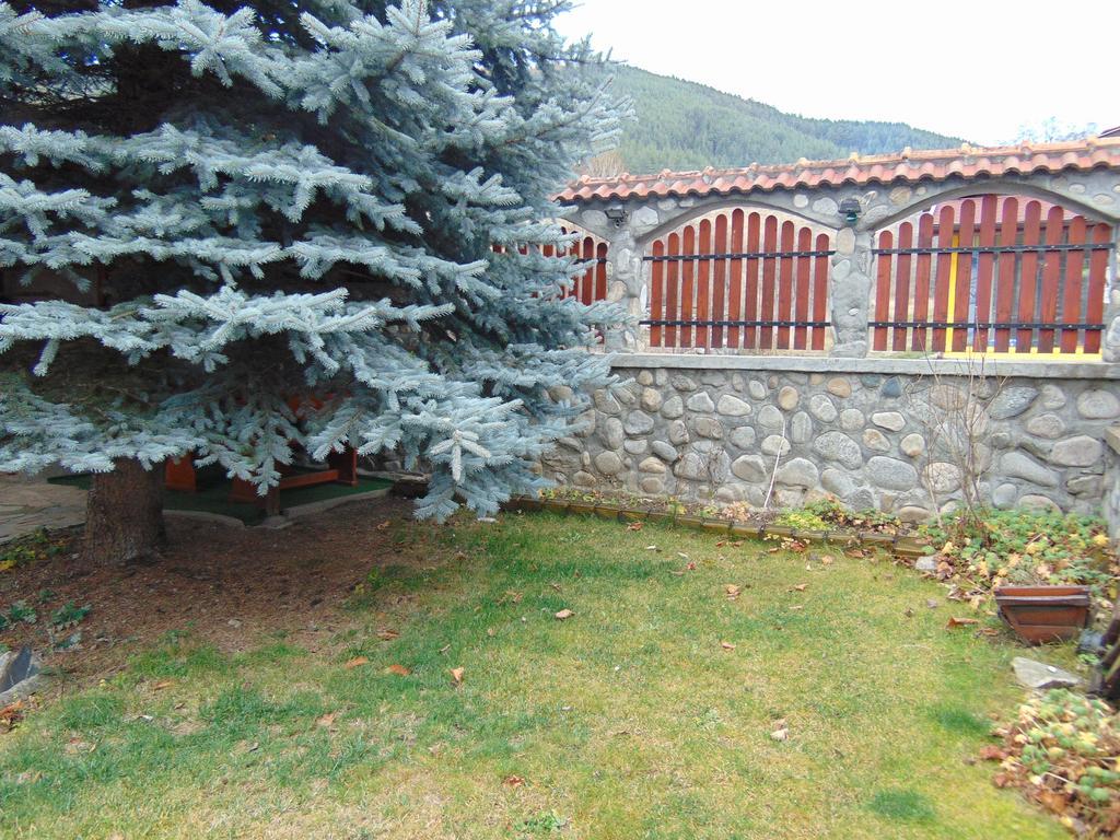 Guest House Diva Reka Beli Iskar Exterior foto